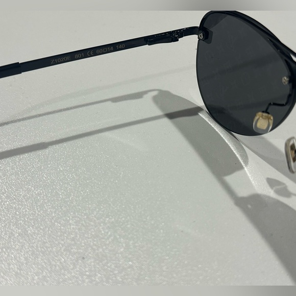 Louis Vuitton Unisex Checkered Black Sunglasses Men’s Women’s Shades LV - Picture 7 of 8